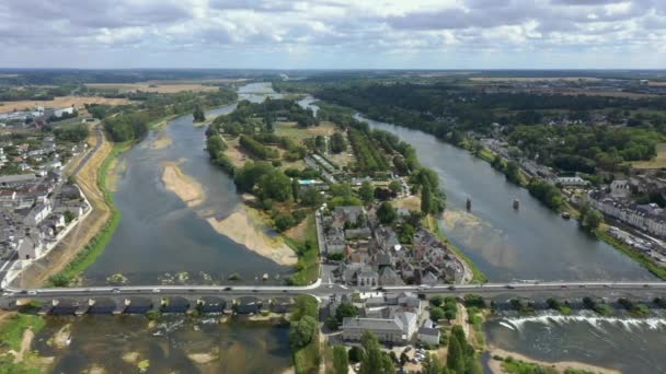 Pont Marechal Leclerc Loire Nehri Üzerindeki Araba Trafiğinin Hava Aracı — Stok video