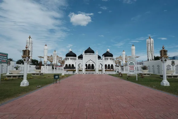 Banda Aceh Endonezya Ağustos 2022 Burası Aceh Teki Görkemli Cami — Stok fotoğraf