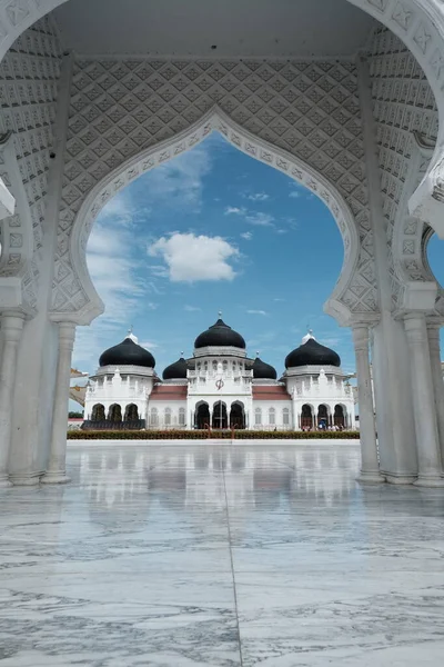 Banda Aceh Indonesia August 2022 Entrance Baiturrahman Aceh Grand Mosque — Stock Photo, Image