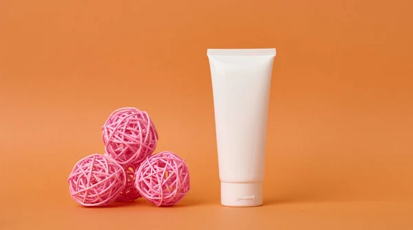 Tubos Plástico Branco Vazio Para Cosméticos Embalagem Para Creme Gel — Fotografia de Stock