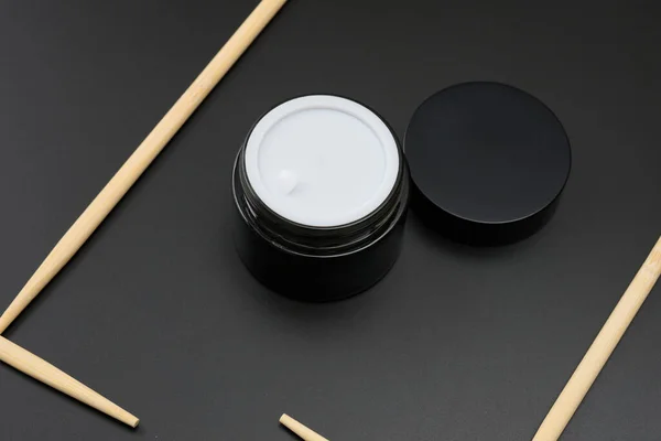 Glass Jar Cosmetics Lies Black Background Natural Cometic Product Branding — Fotografia de Stock
