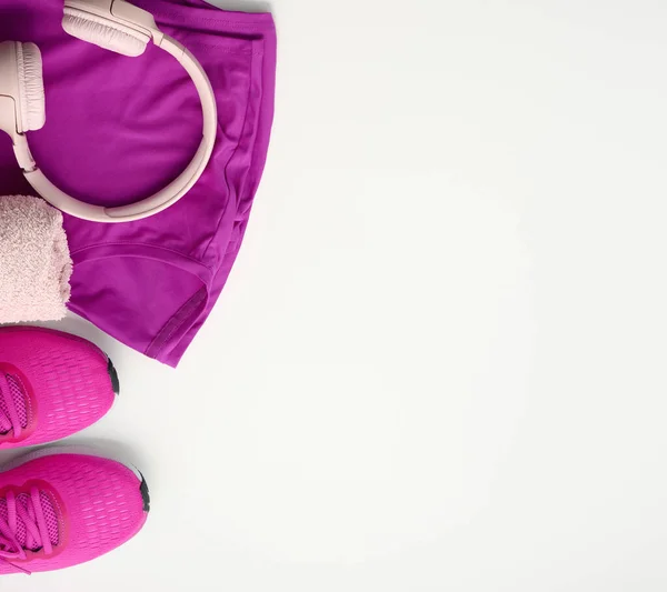 Une Paire Baskets Sport Textile Violet Casque Sans Fil Une — Photo