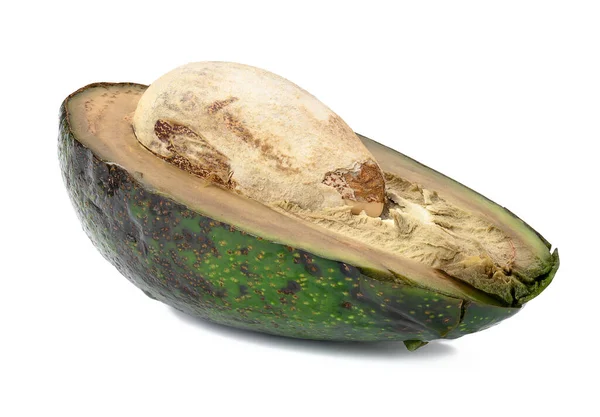 Helft Van Rotte Avocado Met Pit Geïsoleerd Witte Achtergrond — Stockfoto