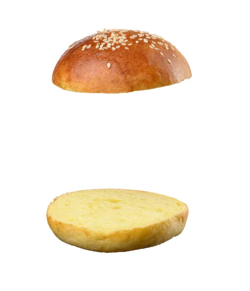 Two Halves Bun Made White Wheat Flour Sesame Seeds Isolated — Foto Stock