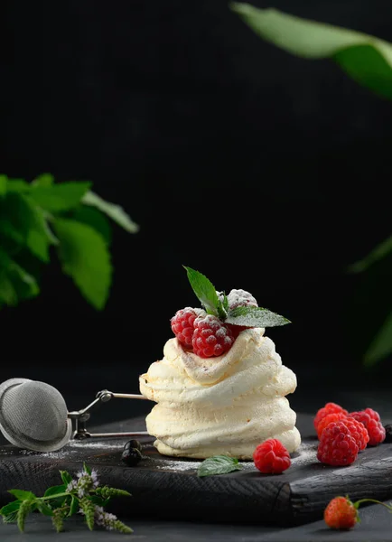 Baked Cake Made Whipped Chicken Protein Cream Decorated Fresh Berries — Fotografia de Stock