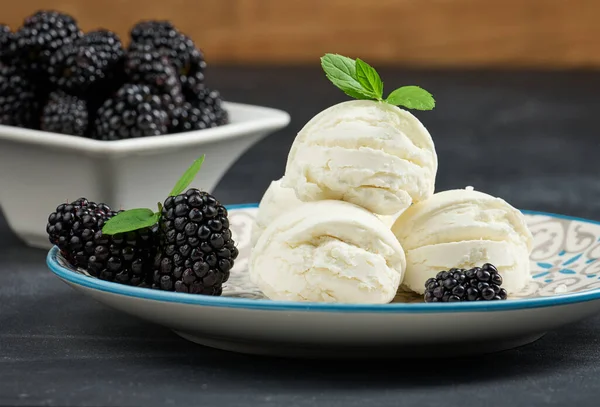 Three Scoops White Ice Cream Plate Mint Leaves Black Table — Fotografia de Stock