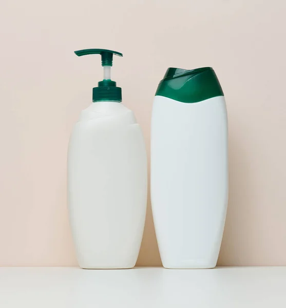 White Plastic Bottles Pump Shampoo Shower Gel Beige Background — Foto de Stock
