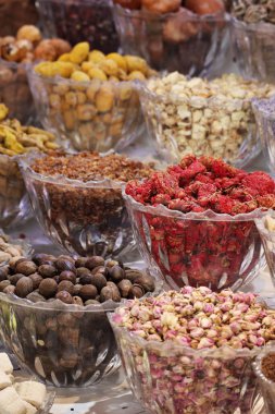 Eski doğu pazarında doğulu baharatlar