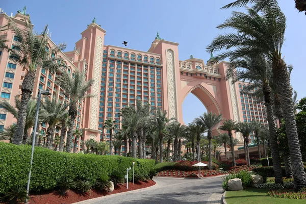 Det Berømte Atlantis Hotel Som Ligger Den Kunstige Jumeirah - Stock-foto