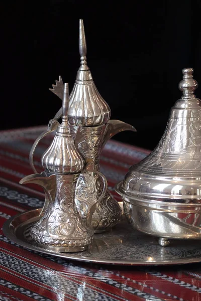 阿拉伯东方银茶具 — 图库照片