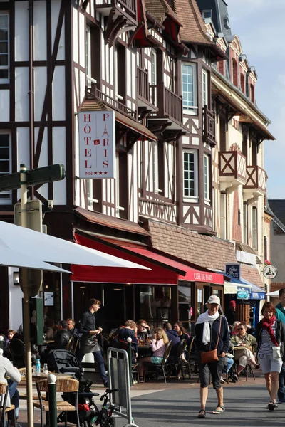 Cabourg França Magnífica Fachada Tradicional Nomandy Avenida Mer — Fotografia de Stock