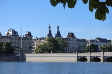 Kopenhag ve göllerinden birinin manzarası