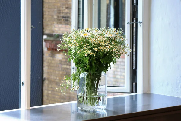 Bouquet Flowers Open Window — Stock Photo, Image
