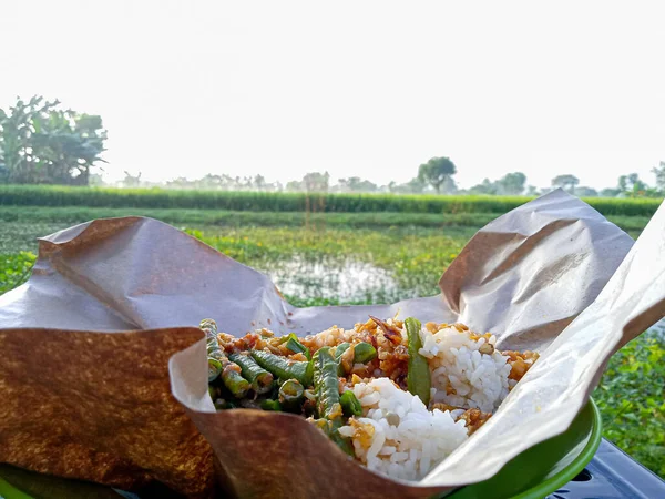 Nasi Pecel Una Comida Tradicional Indonesia Que Generalmente Puede Encontrar — Foto de Stock