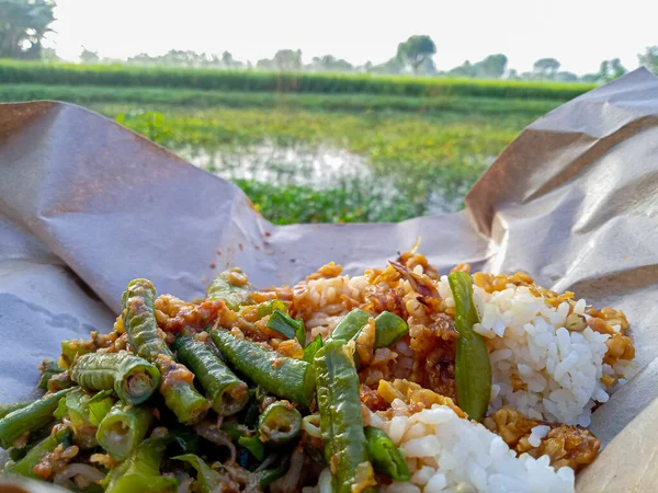 Nasi Pecel Una Comida Tradicional Indonesia Que Generalmente Puede Encontrar — Foto de Stock