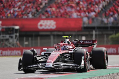  Guanyu Zhou (CIN) Alfa Romeo C42