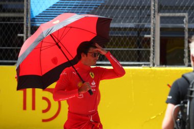  Carlos Sainz (SPA) Ferrari F1-75