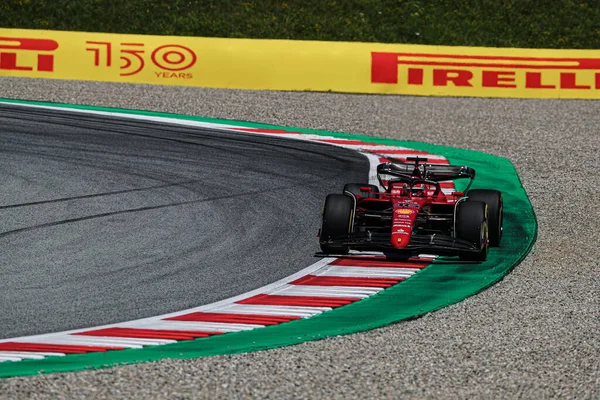 Charles Leclerc (MON) Ferrari F1-75 