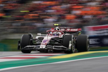 Guanyu Zhou (CIN) Alfa Romeo C42