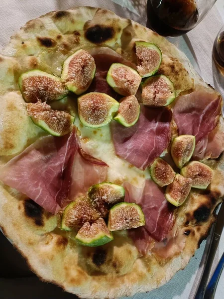 Pizza Fichi Tipical Italian Pizza — 스톡 사진