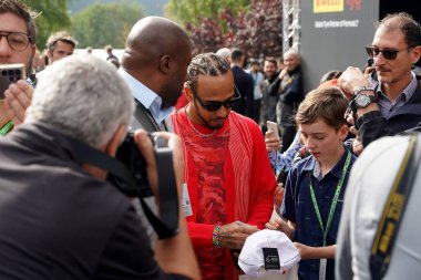  Lewis Hamilton (GBR) Mercedes W13 E Performans