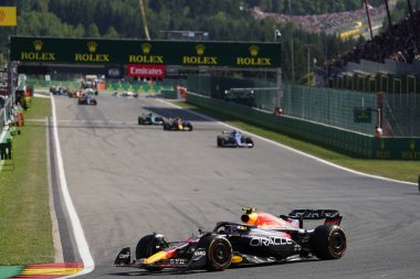  Sergio Perez (MEX) Redbull Racing RB18