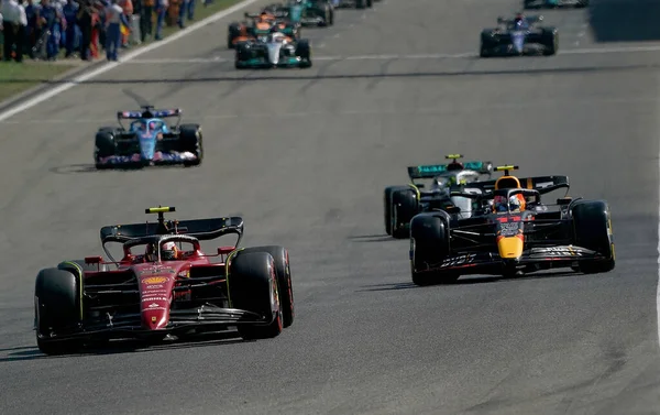  Carlos Sainz (SPA) Ferrari F1-75