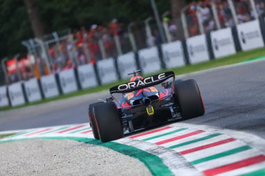 Max Verstappen (NED) Redbull Racing RB18