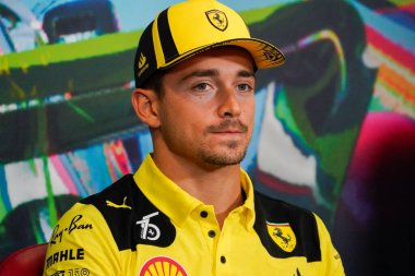 Charles Leclerc (MON) Ferrari F1-75