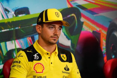 Charles Leclerc (MON) Ferrari F1-75