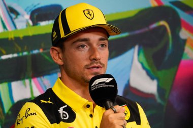 Charles Leclerc (MON) Ferrari F1-75