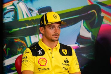 Charles Leclerc (MON) Ferrari F1-75