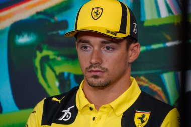 Charles Leclerc (MON) Ferrari F1-75