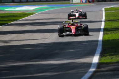 Carlos Sainz (SPA) Ferrari F1-75
