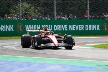 Carlos Sainz (SPA) Ferrari F1-75