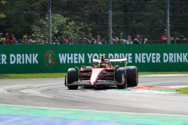 Carlos Sainz (SPA) Ferrari F1-75