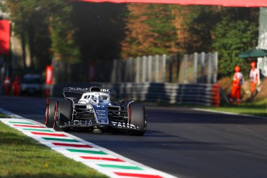 Pierre Gasly (FRA) Alfa Tauri AT0