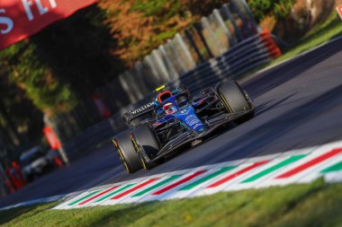 Nicholas Latifi (CAN) Williams FW4