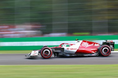 Guanyu Zhou (CIN) Alfa Romeo C42