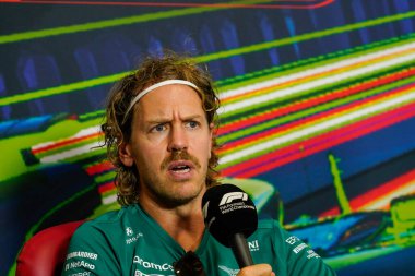 Sebastian Vettel (GER) Aston Martin AMR22