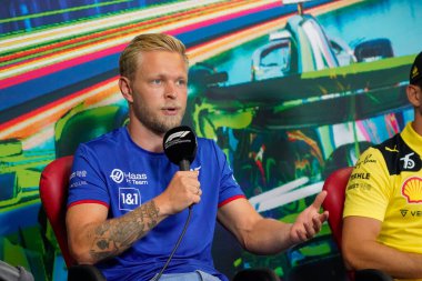 Kevin Magnussen (SVE) Haas VF-22