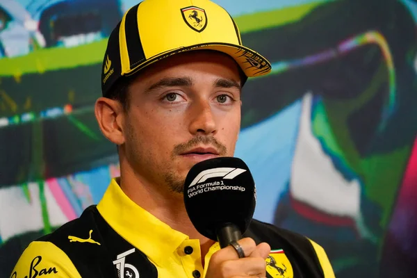 Charles Leclerc (MON) Ferrari F1-75