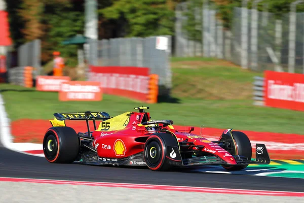 Carlos Sainz (SPA) Ferrari F1-7
