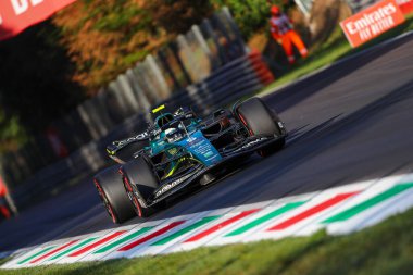 Sebastian Vettel (GER) Aston Martin AMR2