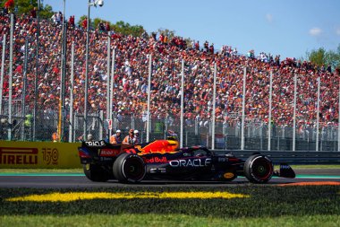  Sergio Perez (MEX) Redbull Racing RB18 