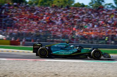  Sebastian Vettel (GER) Aston Martin AMR22