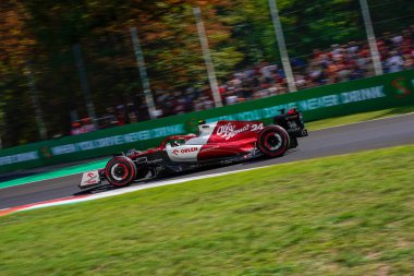   Guanyu Zhou (CIN) Alfa Romeo C42  Guanyu Zhou (CIN) Alfa Romeo C42