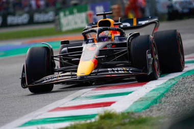  Max Verstappen (NED) Redbull Racing RB18