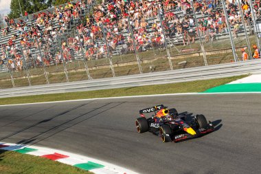  Max Verstappen (NED) Redbull Racing RB18