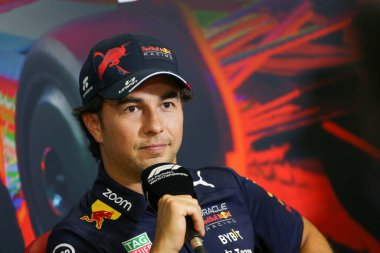  Sergio Perez (MEX) Redbull Racing RB18 